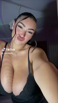 @_lucrexiia_