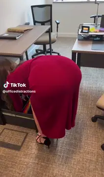 Perfect Secretary🍑🍒🥵
