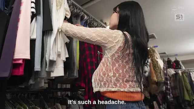 Minami Haru, star employee clothing store use her m-cup boobs and big ass to lure customer's