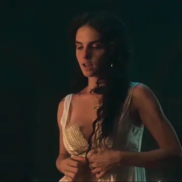 Elena Rusconi in Rise of the Raven s1e3 (HU-2024) [brightened, upscaled]