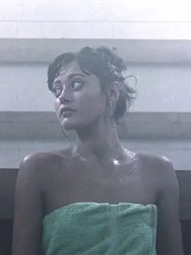 Ella Purnell - Sweetbitter S2E1 (2019)