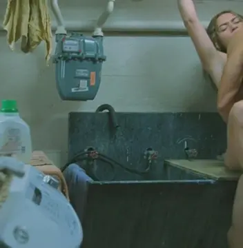 Kate Winslet on display in 'Little Children' (2006)