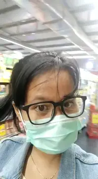 Flashing Her Tits in The Grocery Store
