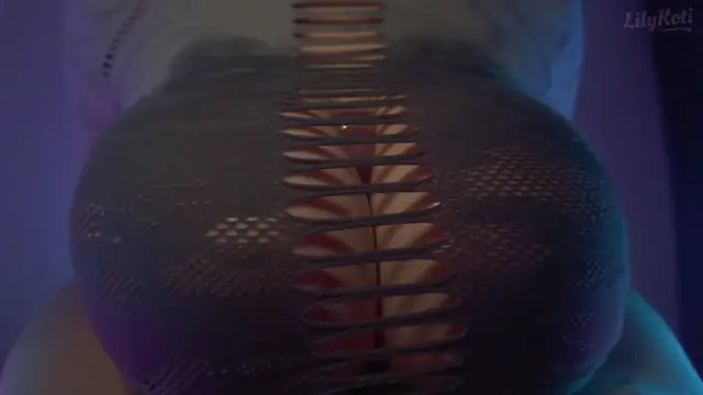 Lily's big natural jugs were made to milk you dry